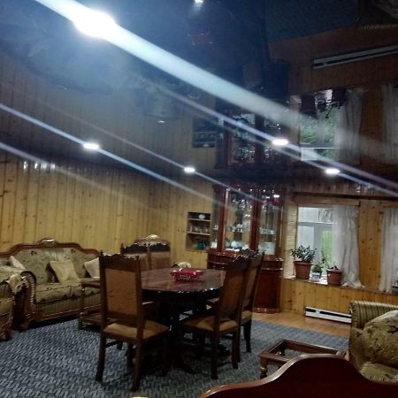Guest House Tavaduri 梅斯蒂亚 外观 照片